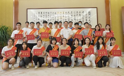 心系教育，以獎促學(xué) ——廣東霸王花集團舉行2022年高考獎學(xué)金發(fā)放儀式