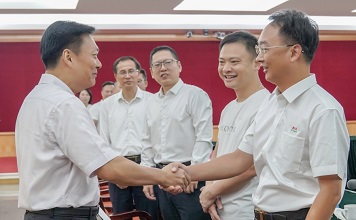 勇擔社會責任，助力鄉村振興 ▏廣東霸王花集團在“6.30”活動儀式現場再度認捐100萬，持續助力鄉村振興